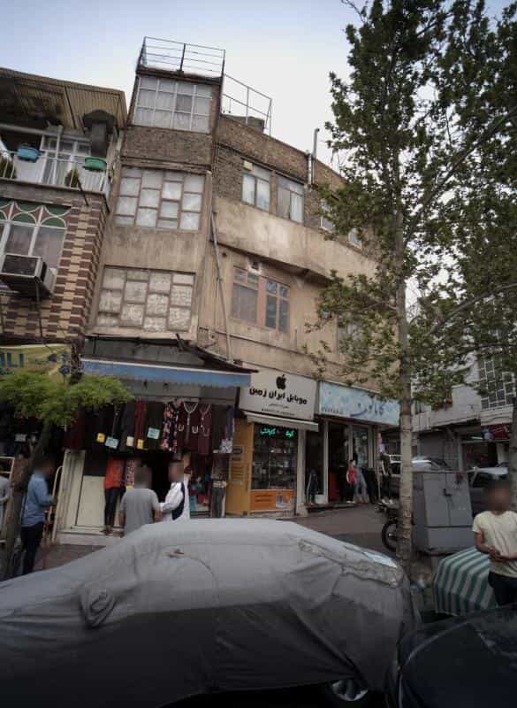 عکس فروشگاه پوشاک در شمیران نو