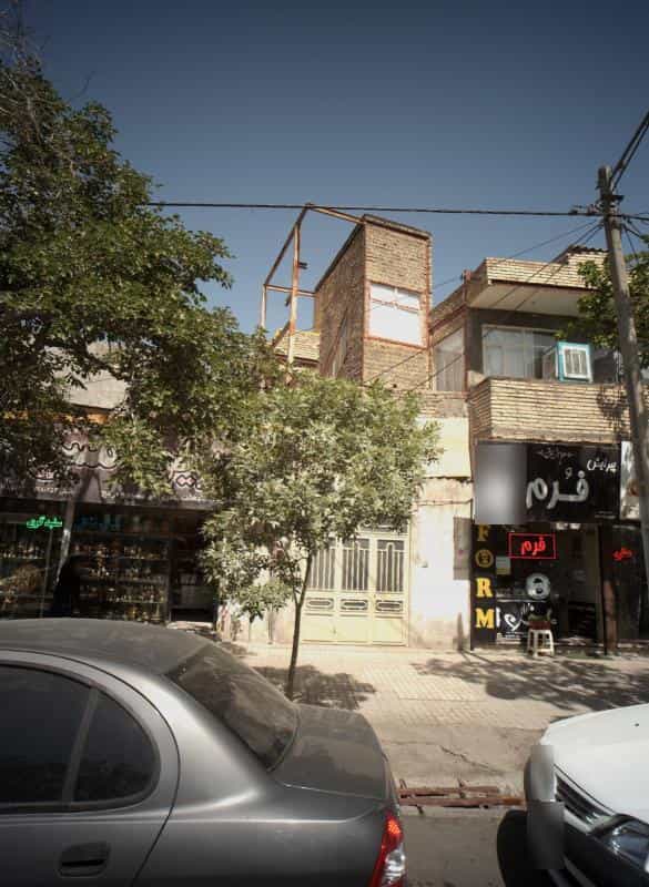 عکس پیرایش فرم در محله حضرت ابوطالب مشهد 