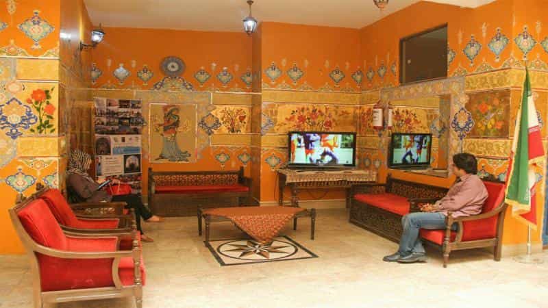 عکس هتل سنتی ابن‌سینا در محله شهشهان اصفهان 