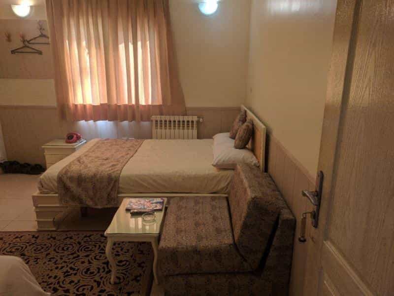 عکس هتل کارون در محله باغ زرشک اصفهان 