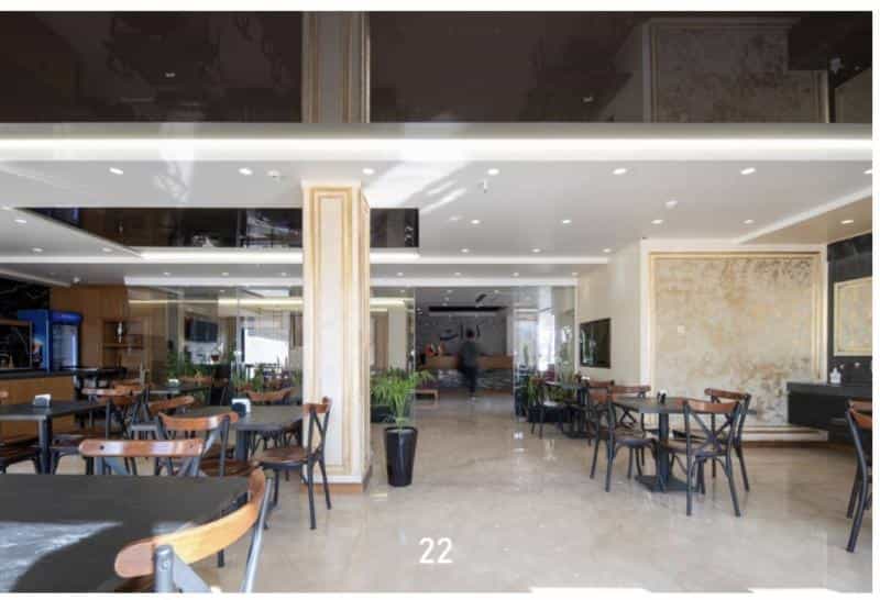 عکس هتل آوات در محله نقش جهان اصفهان 