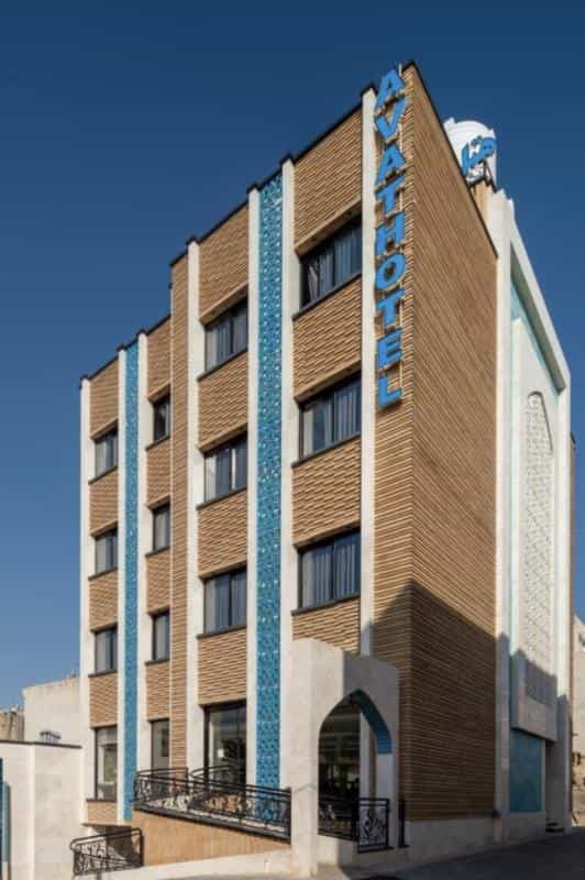 عکس هتل آوات در محله نقش جهان اصفهان 