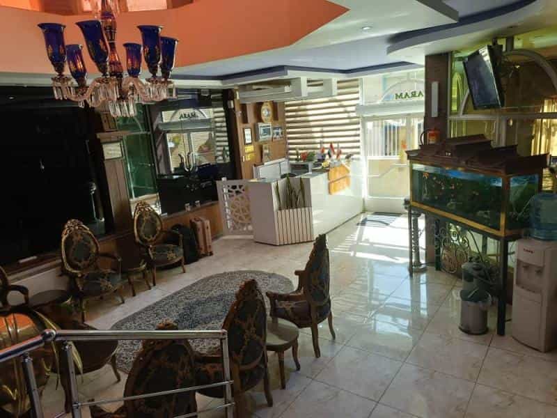 عکس هتل‌آپارتمان آرام در محله بید آباد اصفهان 