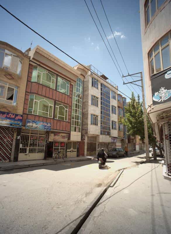 عکس آرایش آرش در محله امیر المومنین مشهد 