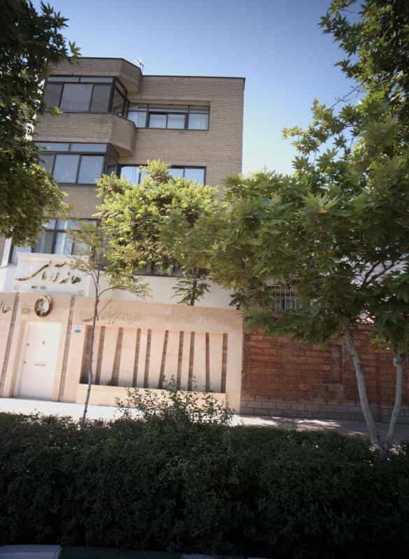 عکس سالن زیبایی هاله آریایی در محله سجاد شهر مشهد 