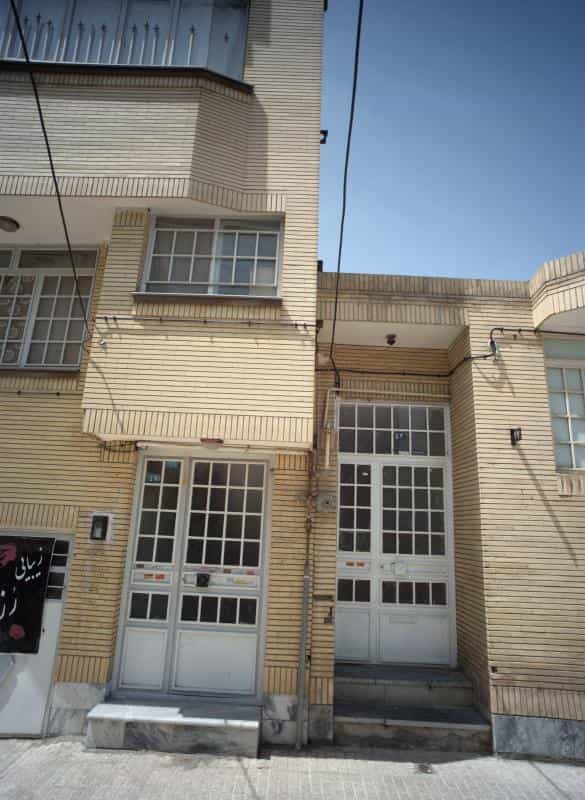 عکس زیبایی رز در محله کوثر مشهد 