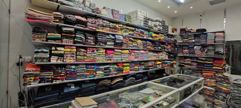 عکس پوشاک نگار در محله خواجو اصفهان 