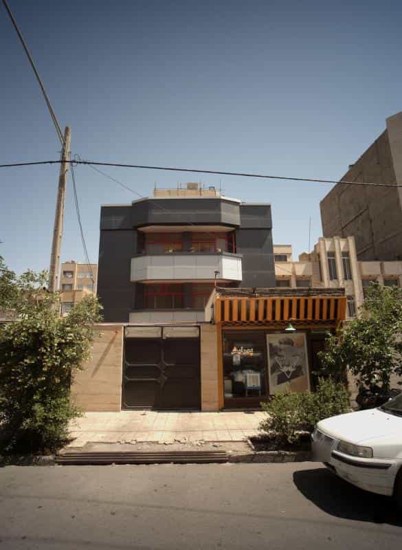 عکس پیرایش گلدن فیس در محله آزادشهر مشهد 