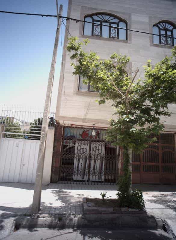 عکس آرایشگاه مردانه 6+1 در محله شاهد مشهد 