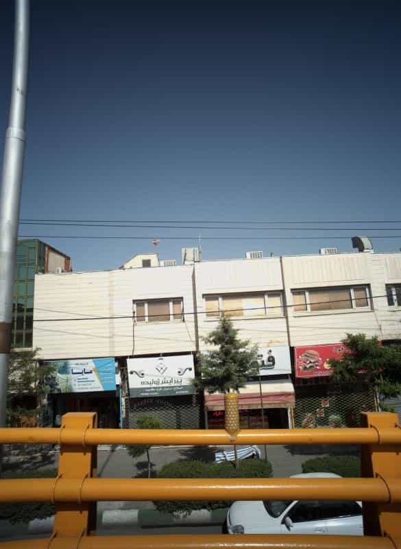 عکس پیرایش ژولیده در محله شریف مشهد 