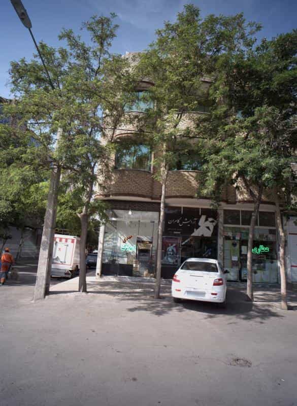 عکس آرایش کامران در محله ایثارگران مشهد 