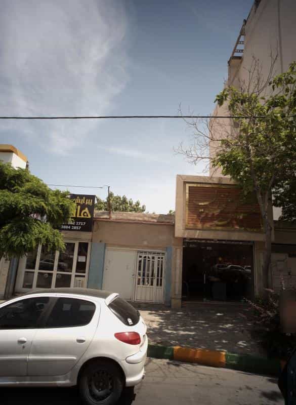 عکس آرایشگاه مردانه در محله نیروی هوایی مشهد 