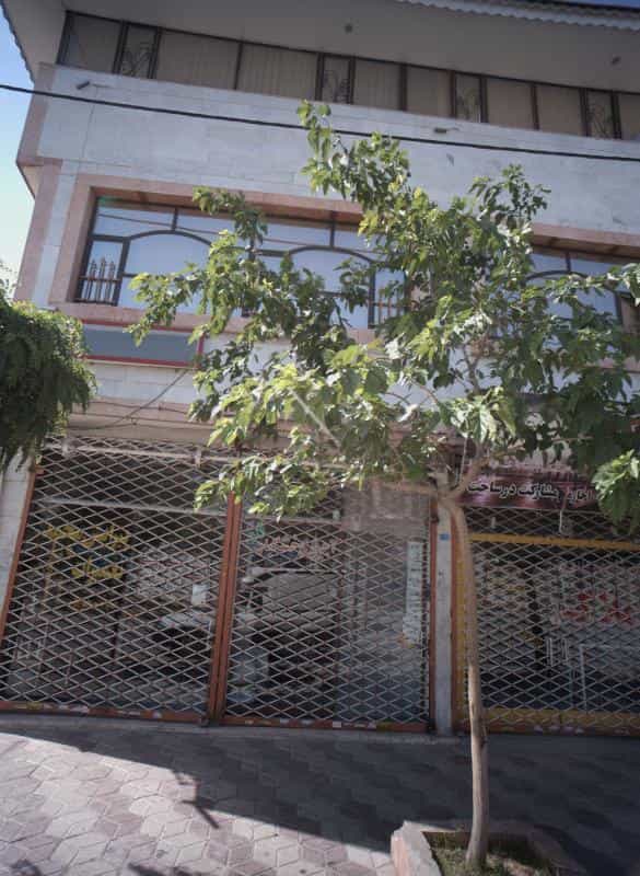 عکس پیرایش محمد در محله شهید قربانی مشهد 