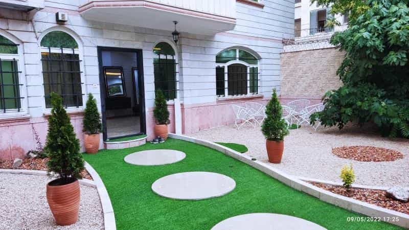 عکس زیبایی نرگس نادری در محله فرهنگ مشهد 