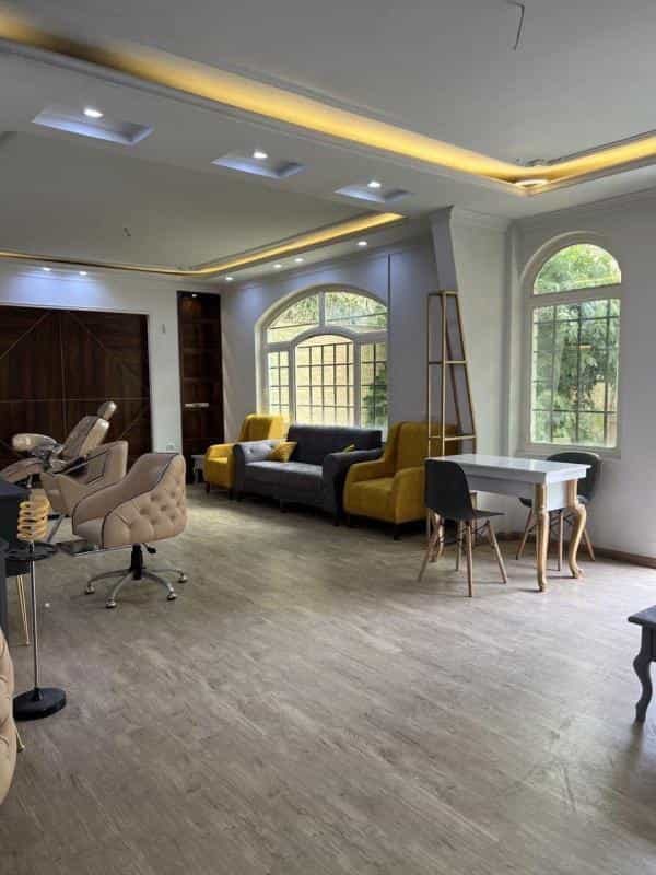 عکس زیبایی نرگس نادری در محله فرهنگ مشهد 