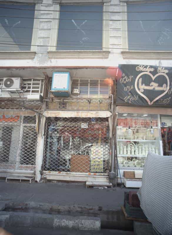 عکس فروشگاه پوشاک در ولیعصر شمالی