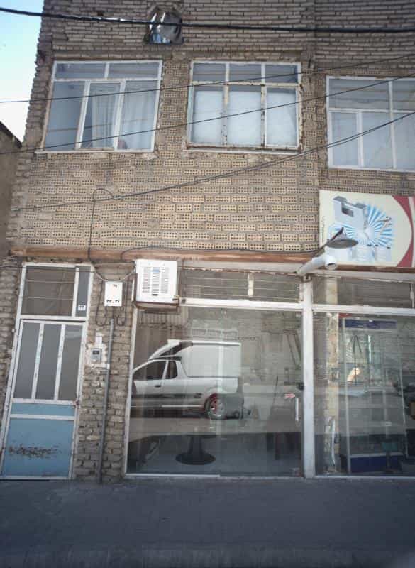 عکس آرایشگاه مردانه در شهرک غرب مشهد 
