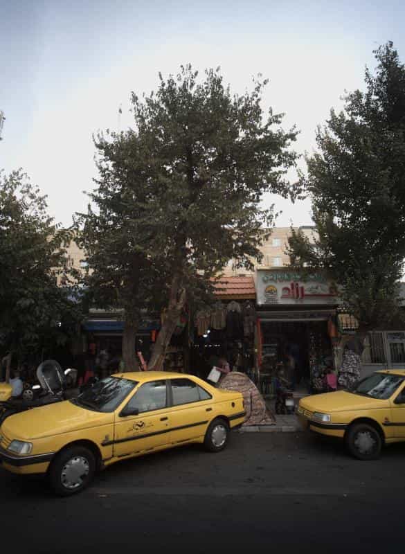 عکس فروشگاه پوشاک در قلمستان