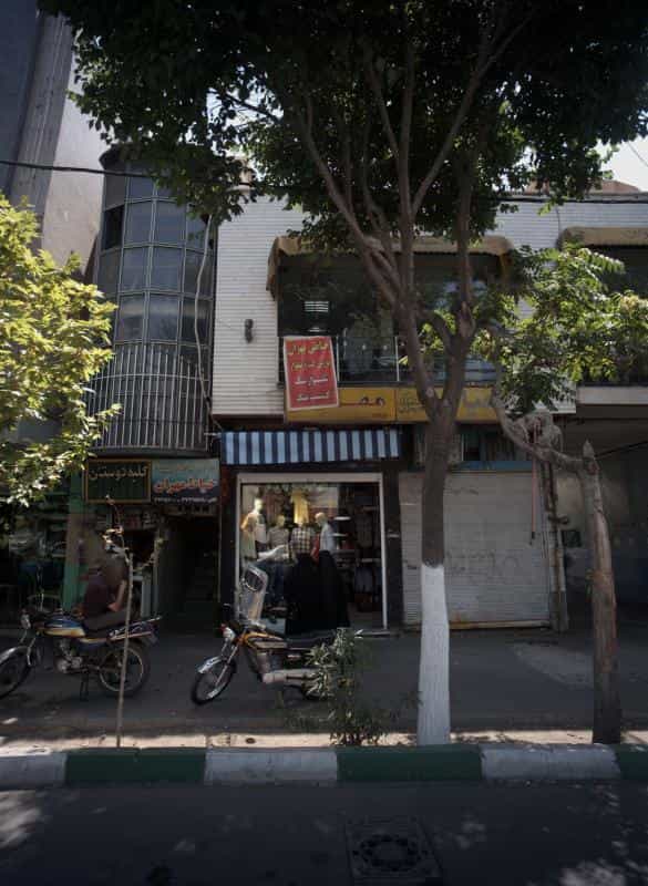 عکس فروشگاه پوشاک آقایان ورژن در طیب