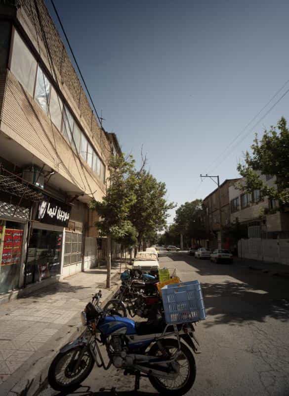 عکس موچین نیما در محله مشهدقلی مشهد 