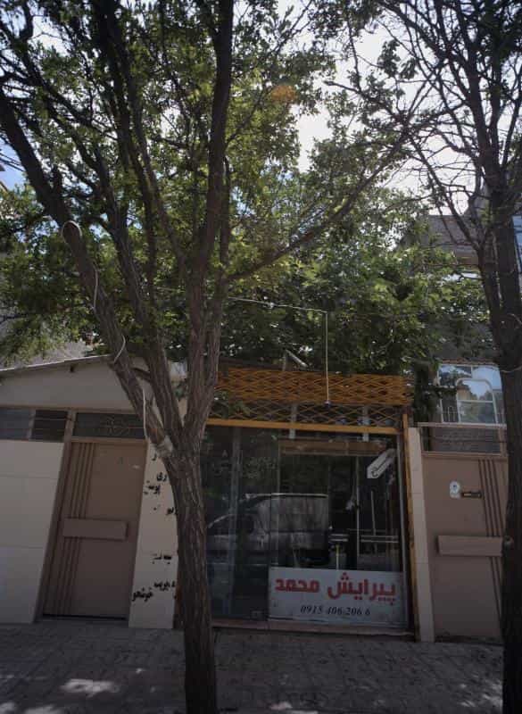عکس پیرایش محمد در محله آب و برق مشهد 