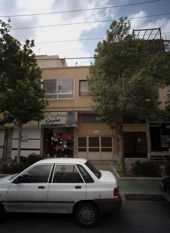 عکس پیرایش و آرایش متین در محله دانشجو مشهد 