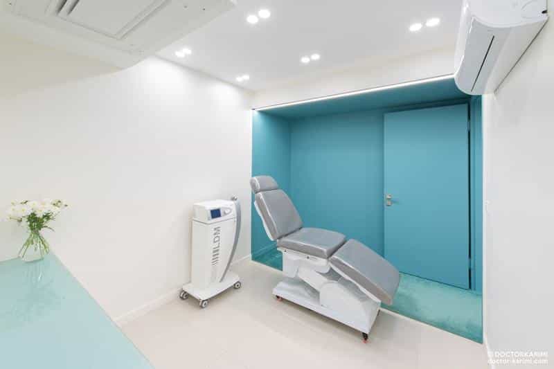 عکس دکتر مریم کریمی در شیخ صدوق اصفهان