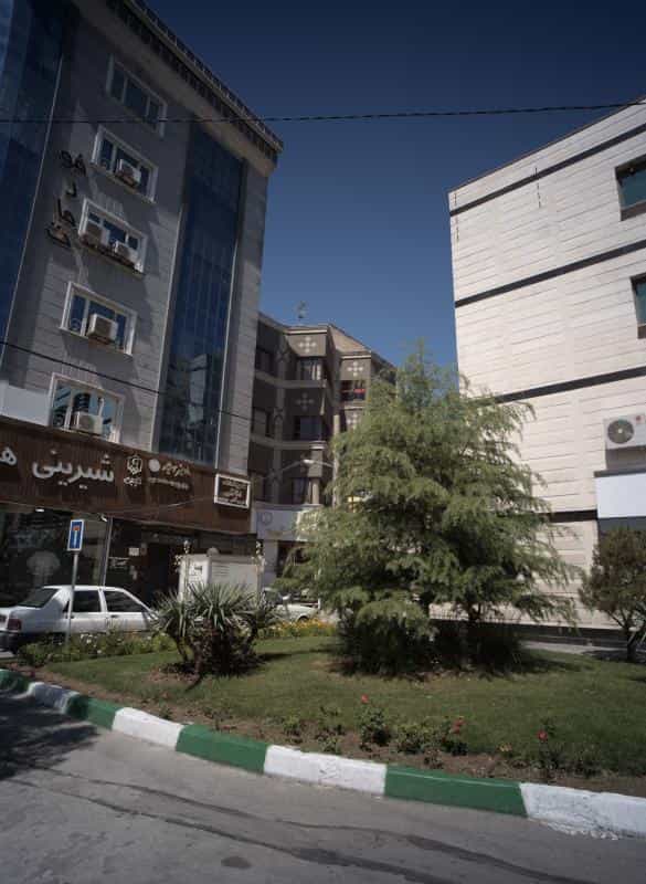 عکس دفتر وکالت ماه منیر هوشیار در هنرستان مشهد