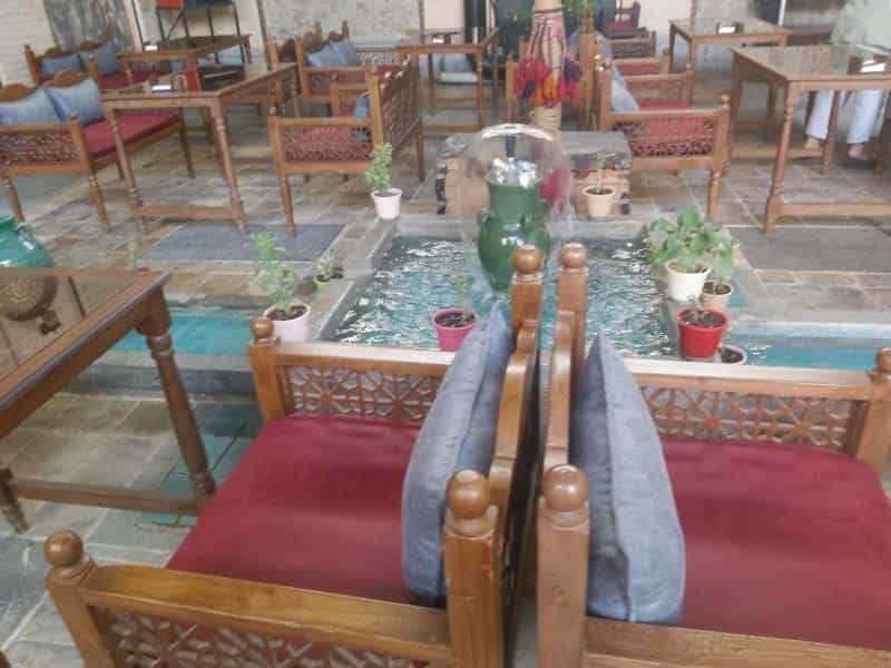 عکس سفره خانه و کافه سنتی رومانس ۱ در جلفا اصفهان