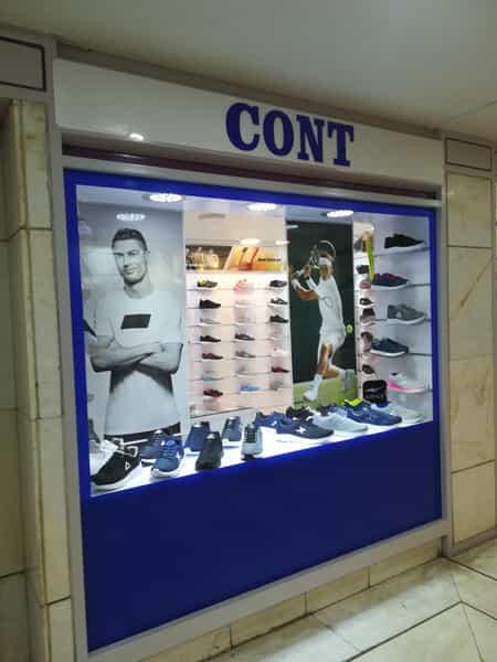 عکس فروشگاه برند کفش پیک در جلفا اصفهان