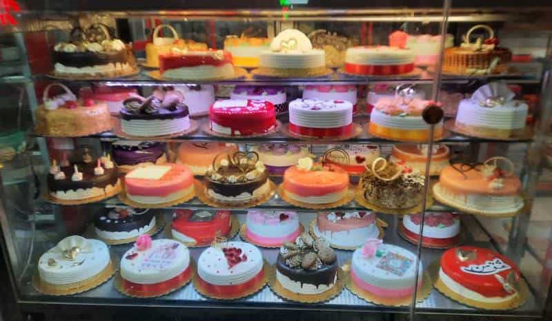 عکس قنادی ترنج در شهید بهشتی مشهد