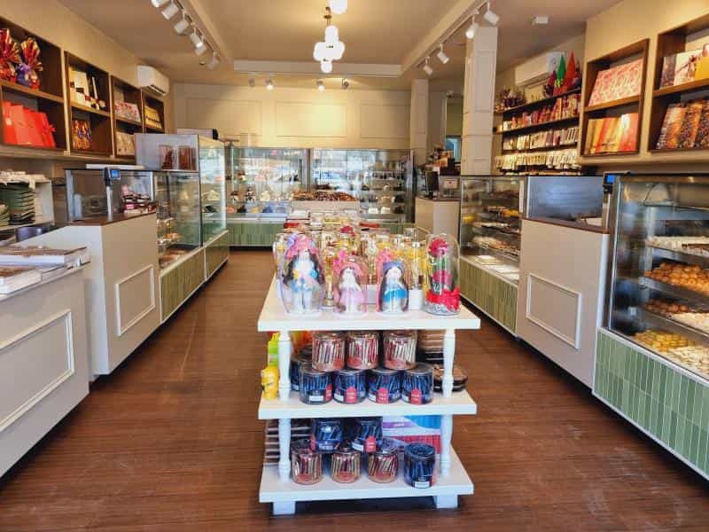 عکس قنادی برگ سبز در دانشجو مشهد