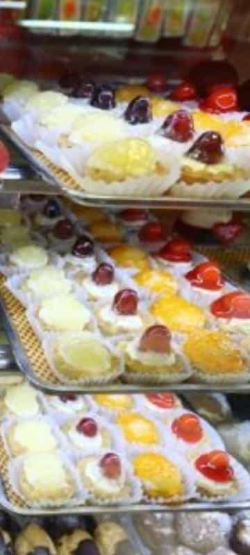 عکس شیرینی سرای فردوسی در سناباد مشهد