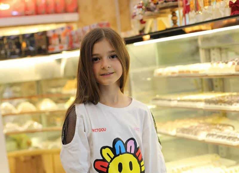 عکس شیرینی پاپیون در گوهرشاد مشهد