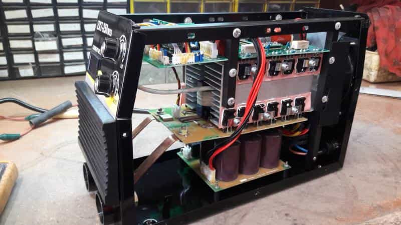 عکس جوش و برش مهرسام الکتریک در خرم اصفهان