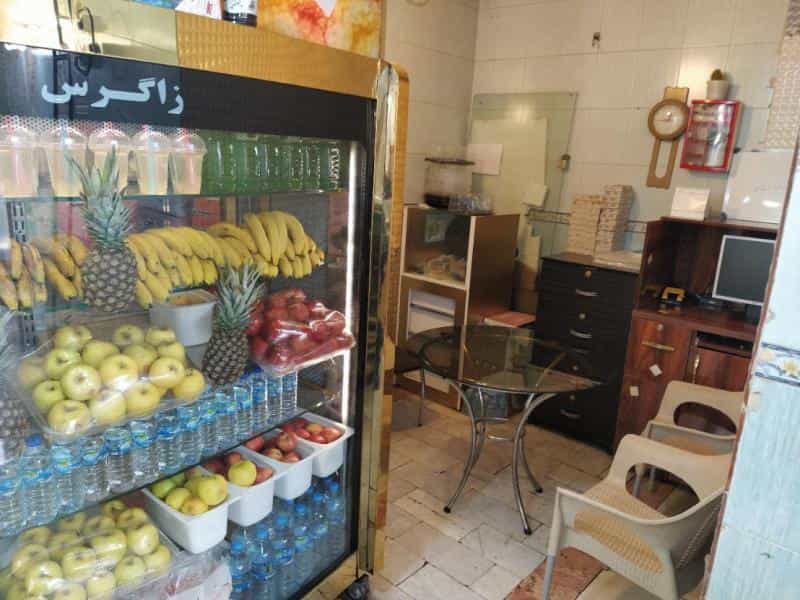 عکس آبمیوه بستنی دوستان در راه آهن مشهد