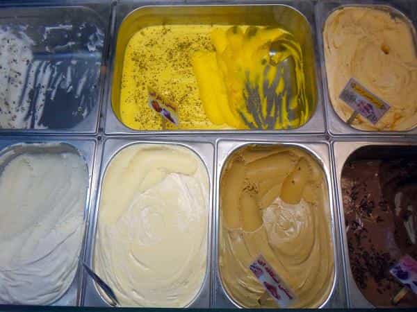 عکس بستنی سنتی رز تبریز در شهید هاشمی نژاد مشهد