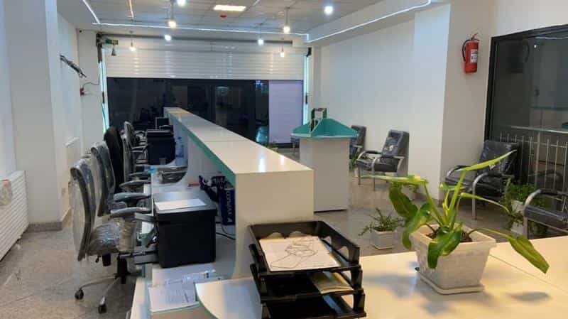 عکس پیشخوان دولت کوروش در بیست و چهار متری اصفهان