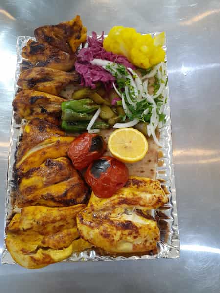 عکس غذای ملل در مدرس اصفهان