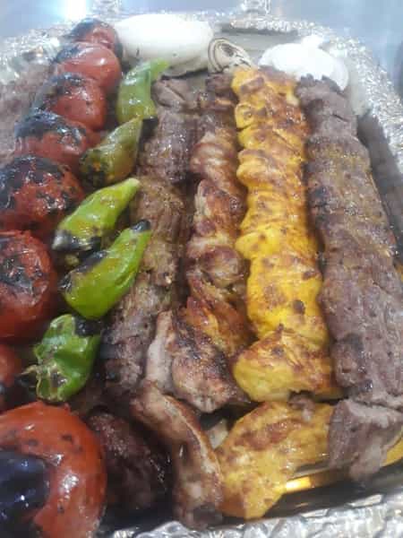 عکس غذای ملل در مدرس اصفهان