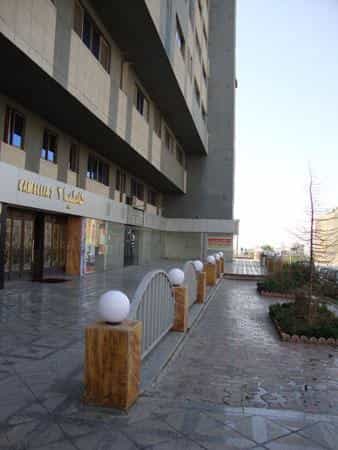 عکس برج مسکونی تجاری کاملیا ۲ در باغ فیض تهران
