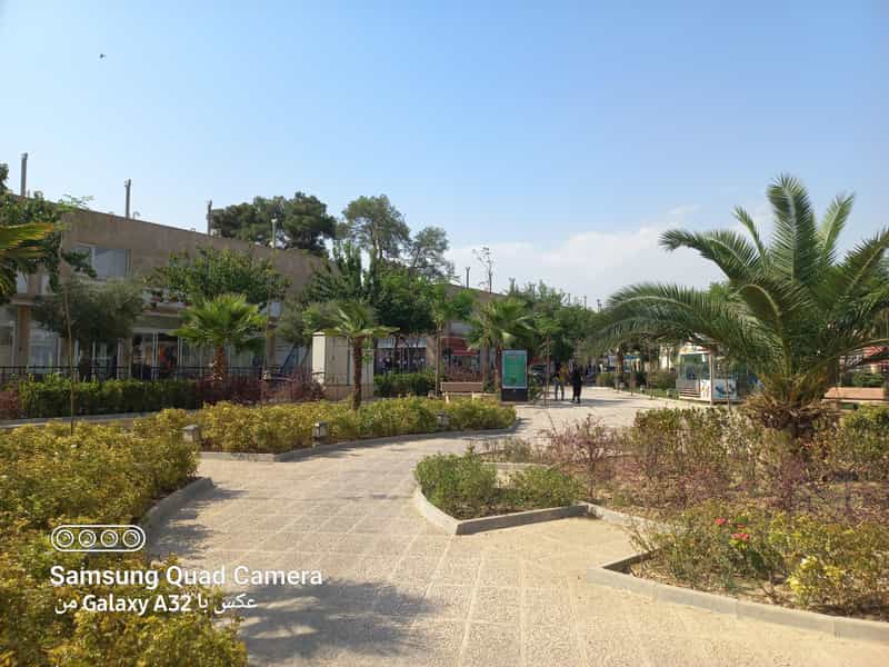 عکس بازار بزرگ آرین در بهشتی تهران