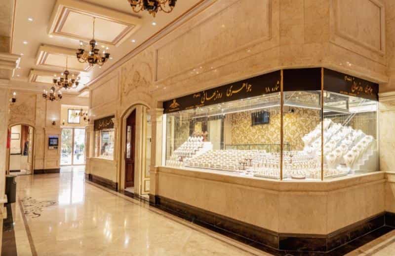 عکس بازار طلا و جواهر برلیان در گلستان تهران