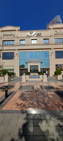 عکس بازار طلا و جواهر برلیان در گلستان تهران