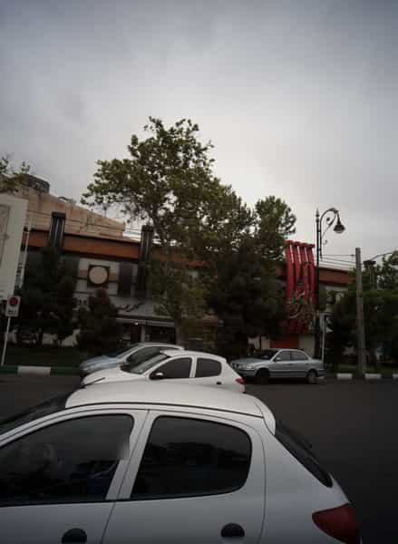 عکس مرکز تجاری در مدائن تهران