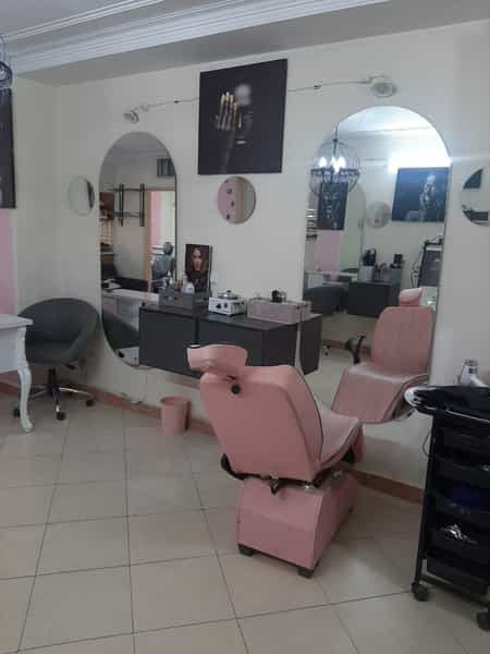 عکس سالن زیبایی در شاهین ویلا کرج