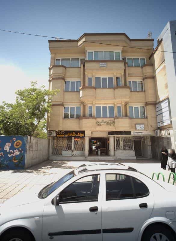 عکس دفتر وکالت جواد مصدق در بهشت مشهد