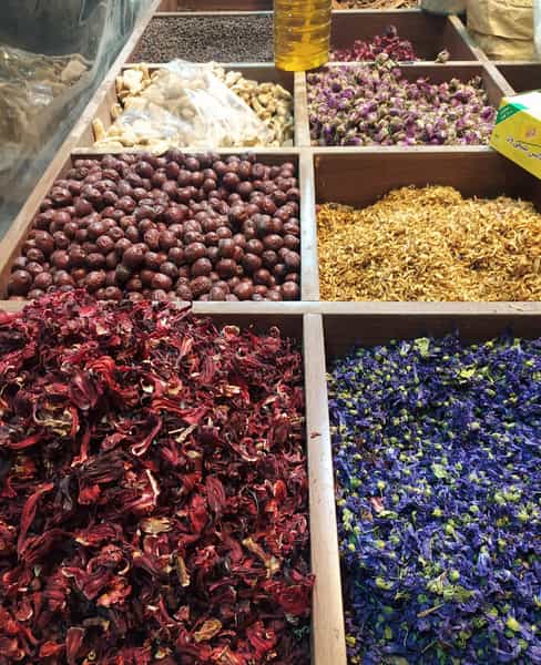 عکس عطاری طبیعت کوی زنبق کرج