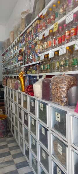 عکس عطاری حکیم نیشابوری در گلستان یکم کرج