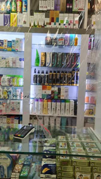 عکس داروخانه دکتر قدیانلو در سنایی تهران